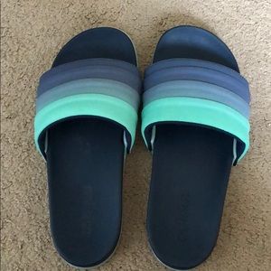 Adidas Adilette slide sandals - Women’s - Size 9
